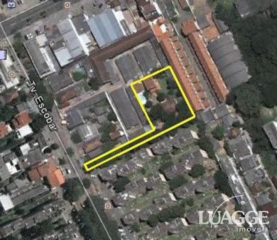 Casa com 200m², 4 dormitórios no bairro Camaquã em Porto Alegre para Comprar