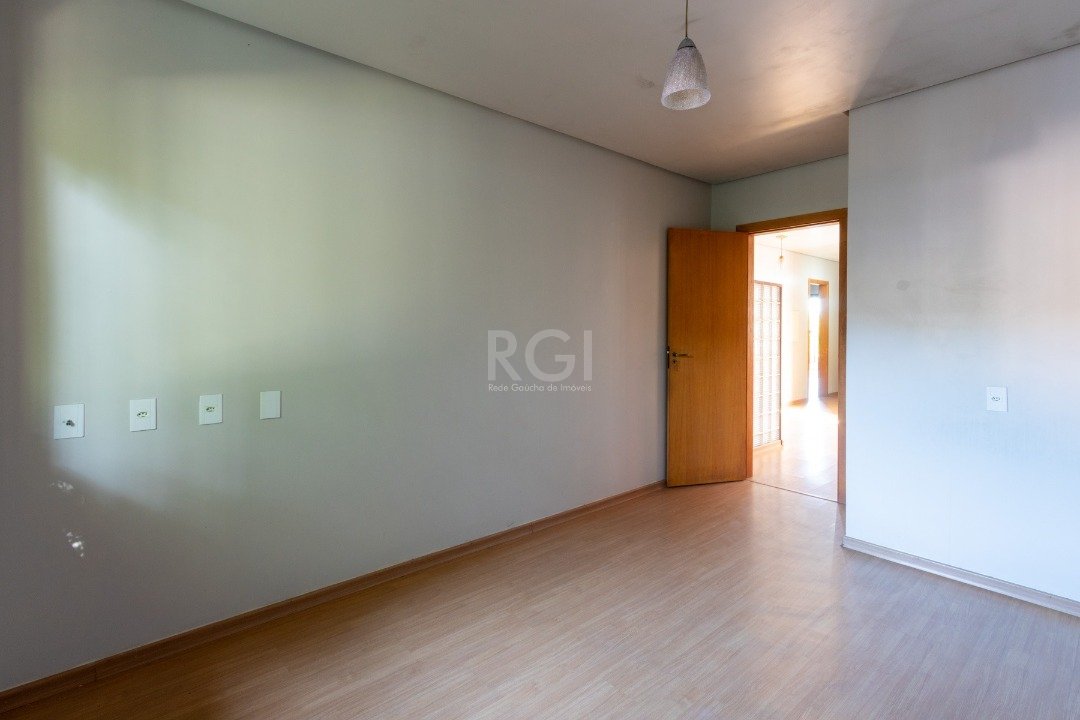 Casa à venda com 3 quartos, 337m² - Foto 16