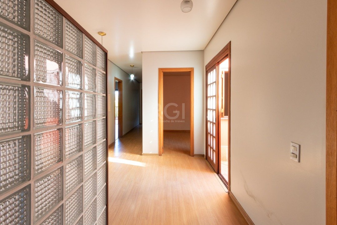 Casa à venda com 3 quartos, 337m² - Foto 17