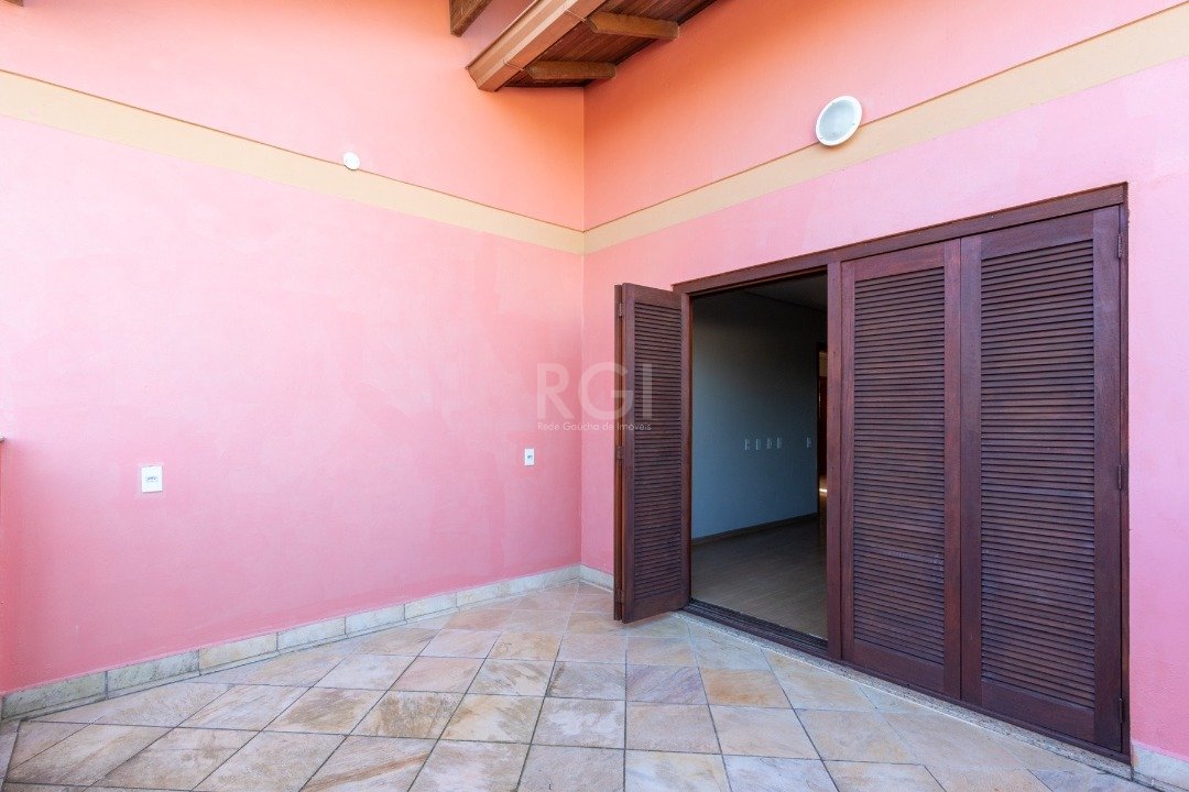 Casa à venda com 3 quartos, 337m² - Foto 27