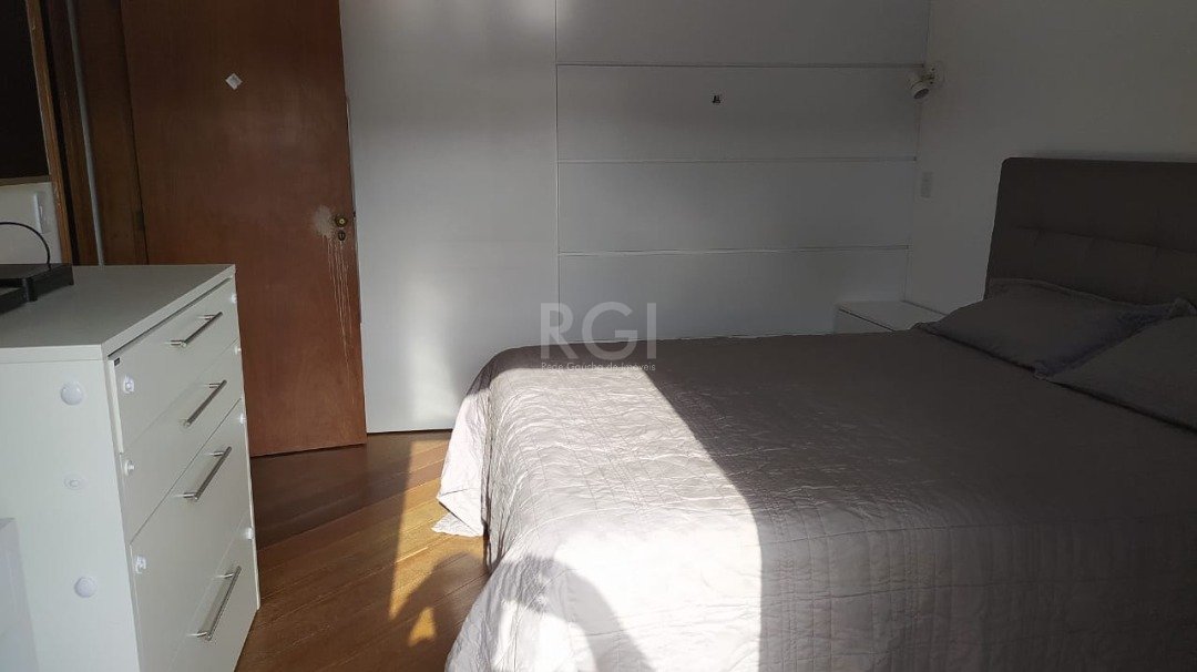 Casa à venda com 4 quartos, 243m² - Foto 15