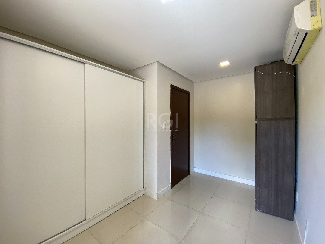 Casa à venda com 3 quartos, 294m² - Foto 13