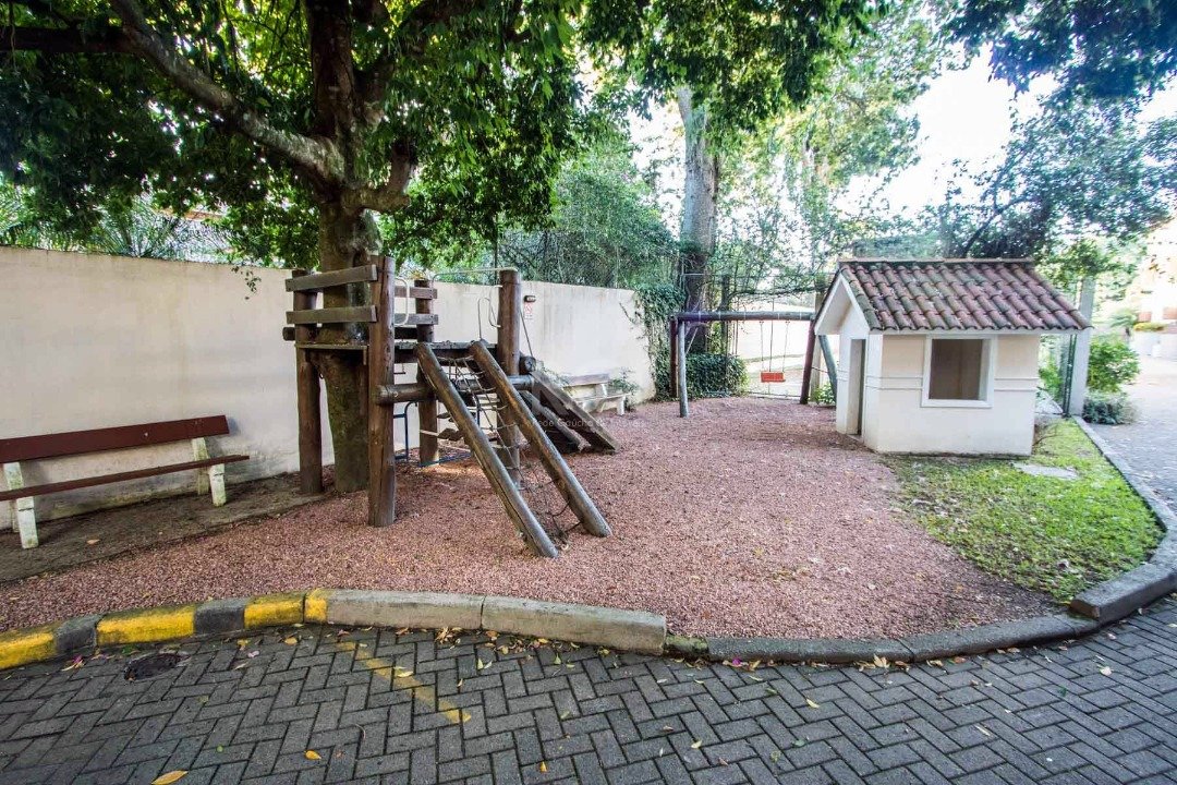 Casa de Condomínio à venda com 3 quartos, 250m² - Foto 54