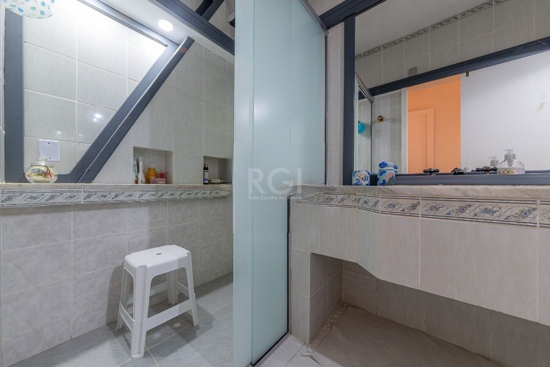 Casa à venda com 3 quartos, 330m² - Foto 12