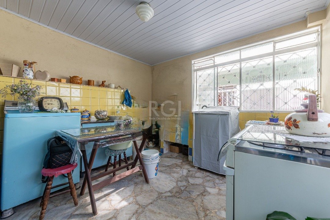 Casa à venda com 3 quartos, 330m² - Foto 10