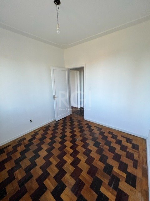 Apartamento à venda com 2 quartos, 60m² - Foto 11