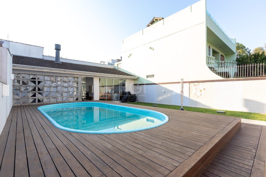 Casa à venda com 3 quartos, 298m² - Foto 18