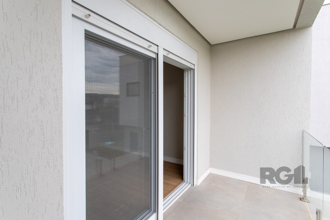 Casa Condominio para Venda - 300m², 3 dormitórios, sendo 3 suites, 2 vagas - Alphaville