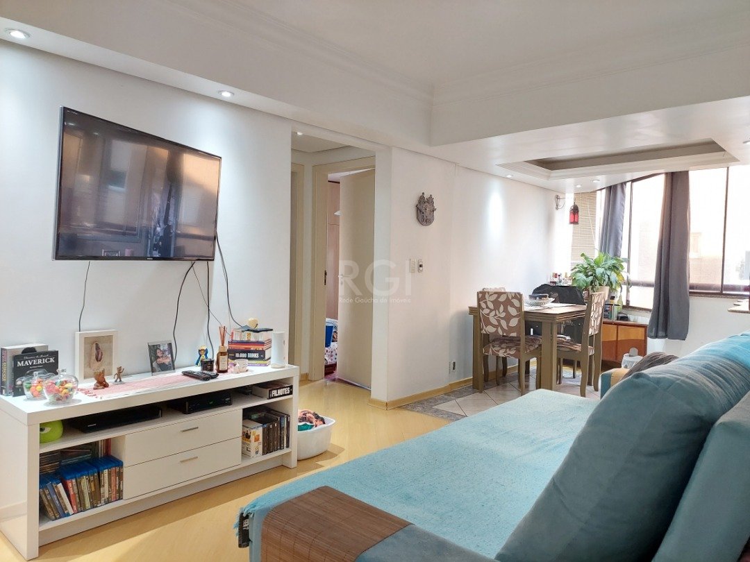 Apartamento à venda com 2 quartos, 67m² - Foto 2