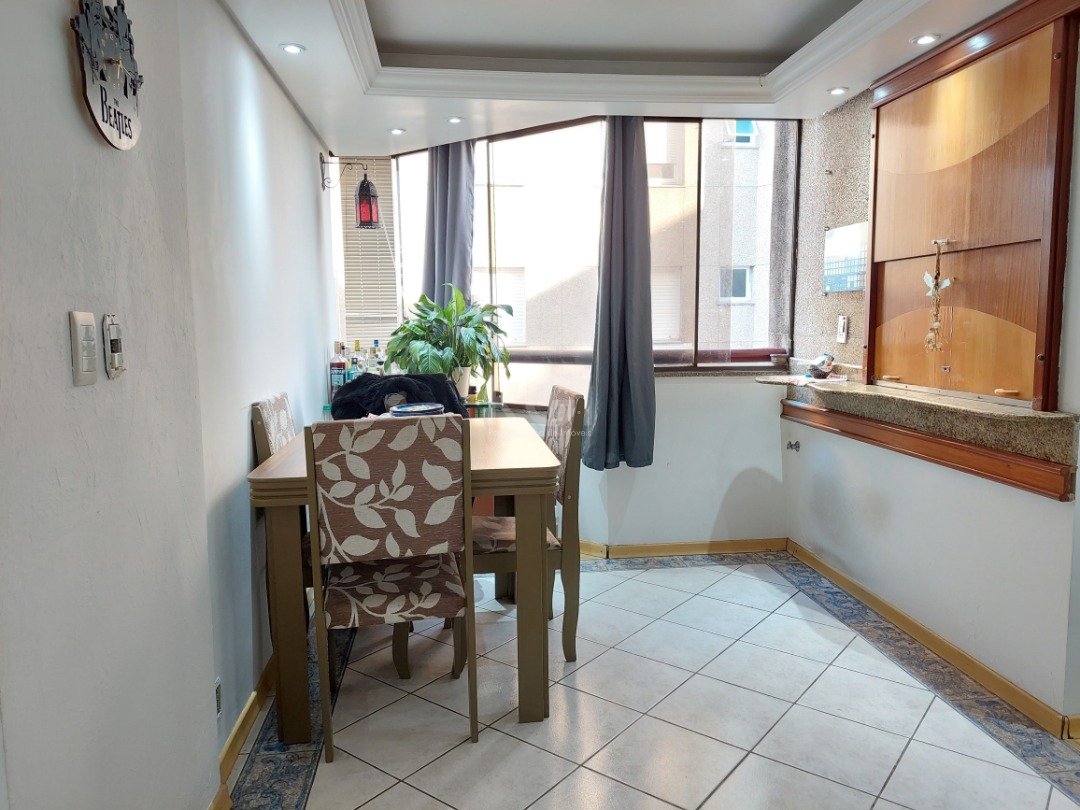 Apartamento à venda com 2 quartos, 67m² - Foto 4