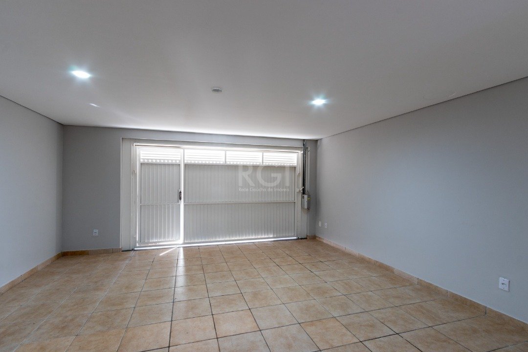 Casa à venda com 5 quartos, 298m² - Foto 13