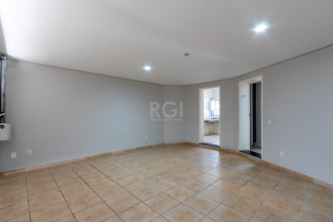 Casa à venda com 5 quartos, 298m² - Foto 14