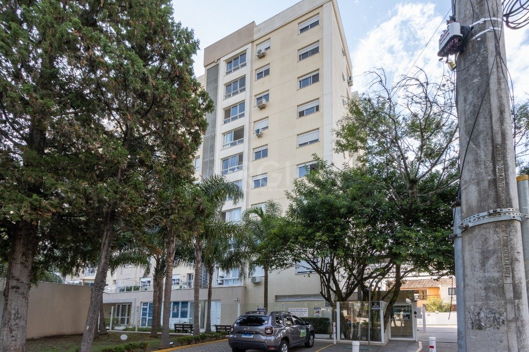 Apartamento com 69m², 2 dormitórios, 1 suíte, 1 vaga no bairro Tristeza em Porto Alegre para Comprar