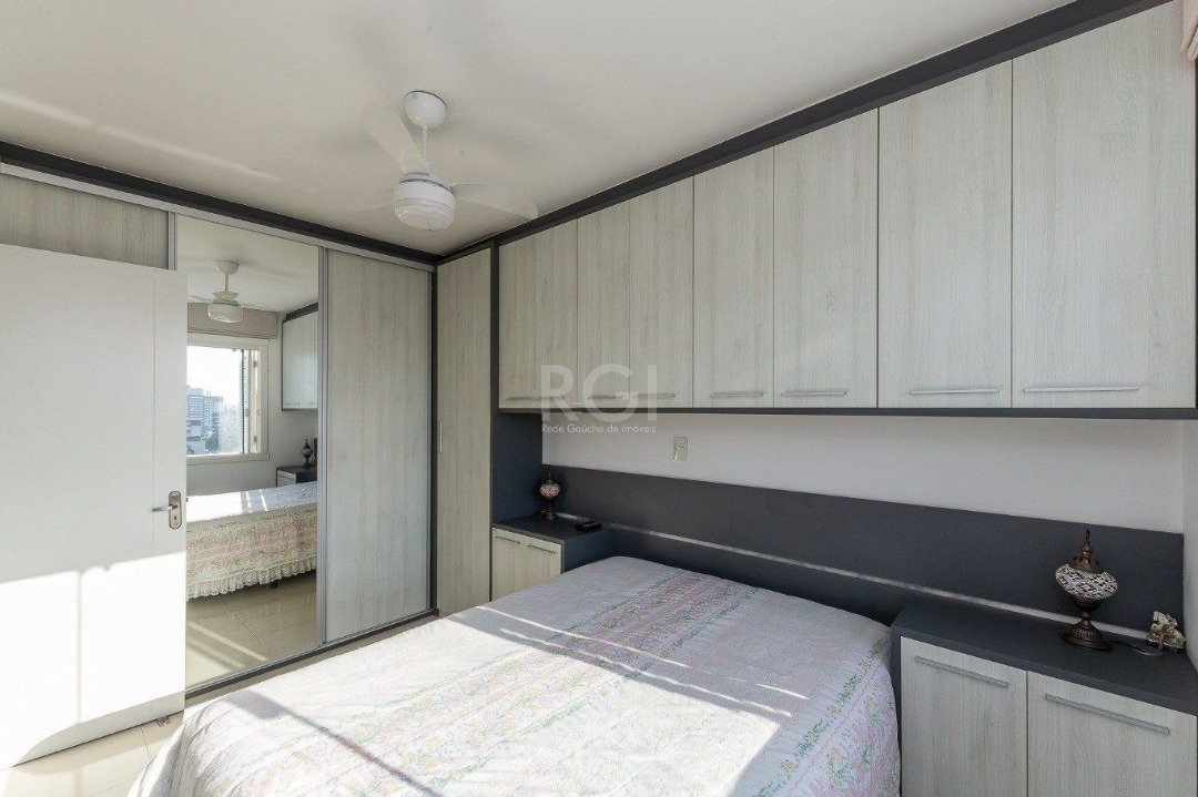 Apartamento à venda com 2 quartos, 57m² - Foto 17