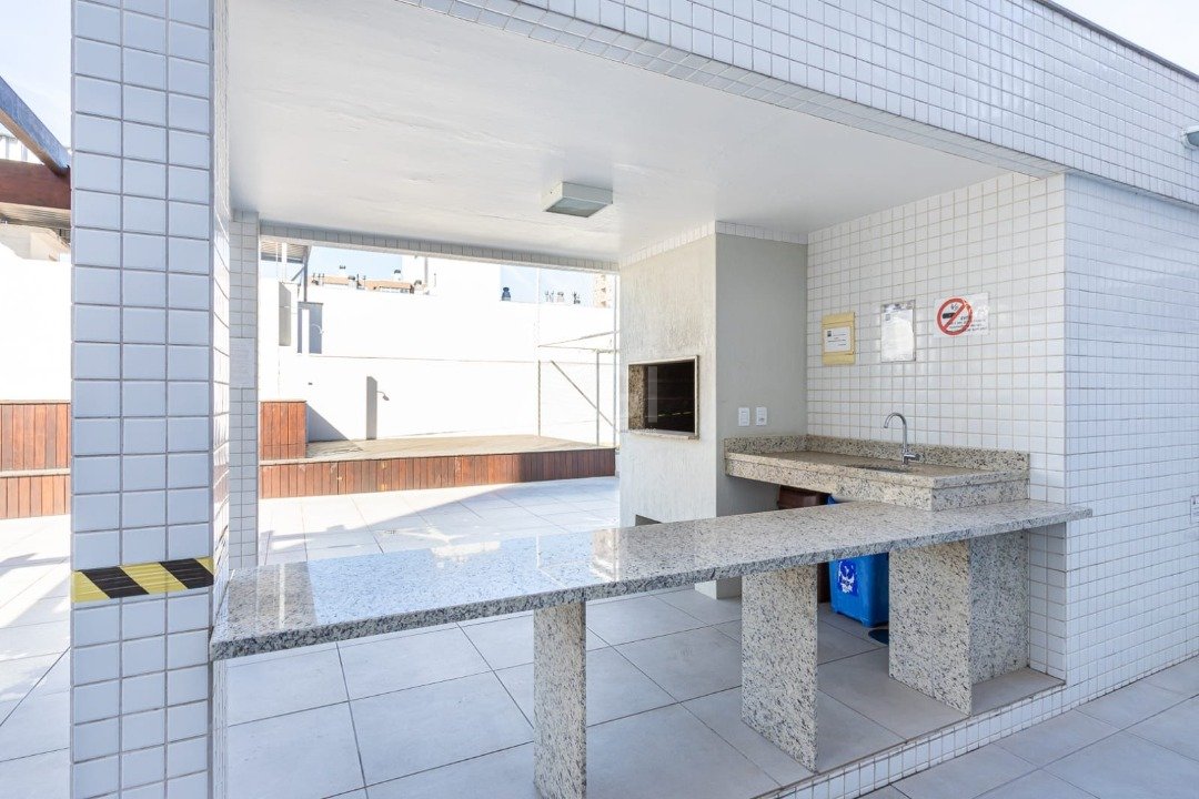 Apartamento à venda com 2 quartos, 70m² - Foto 25