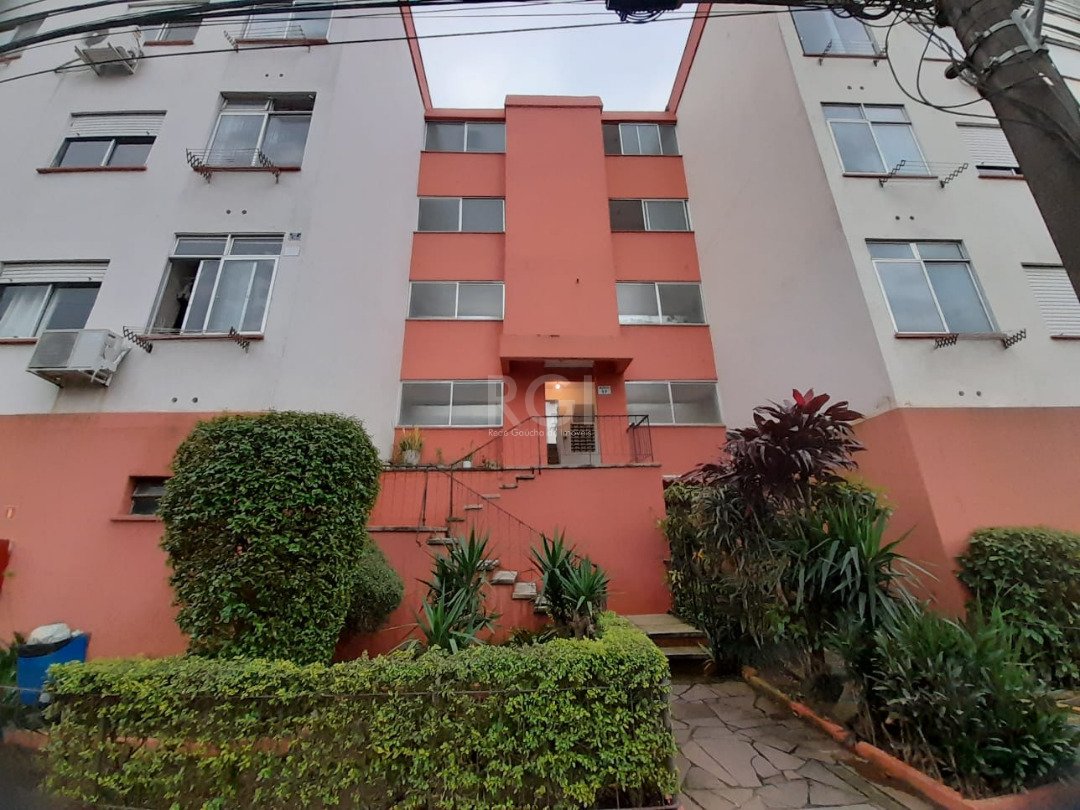 Apartamento com 39m², 1 dormitório, 1 vaga no bairro Santa Tereza em Porto Alegre para Comprar