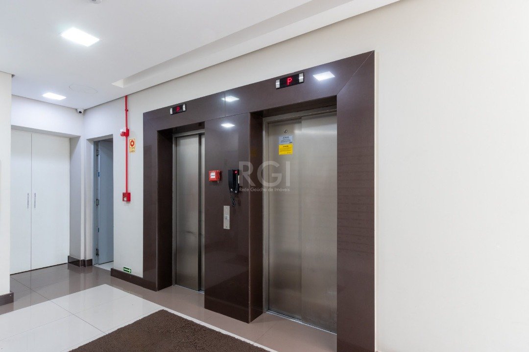 Apartamento à venda com 2 quartos, 61m² - Foto 5