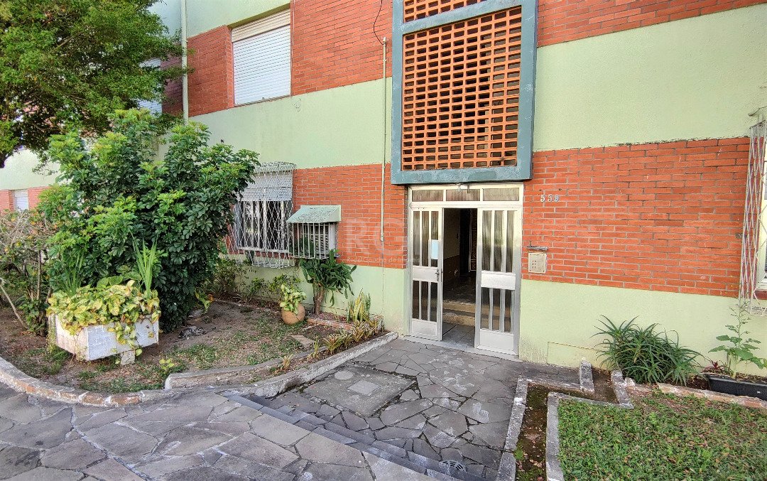 Apartamento à venda com 3 quartos, 72m² - Foto 2