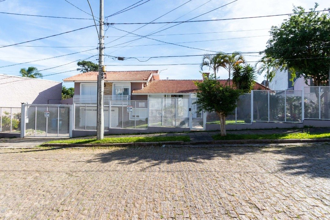 Casa à venda com 3 quartos, 250m² - Foto 61