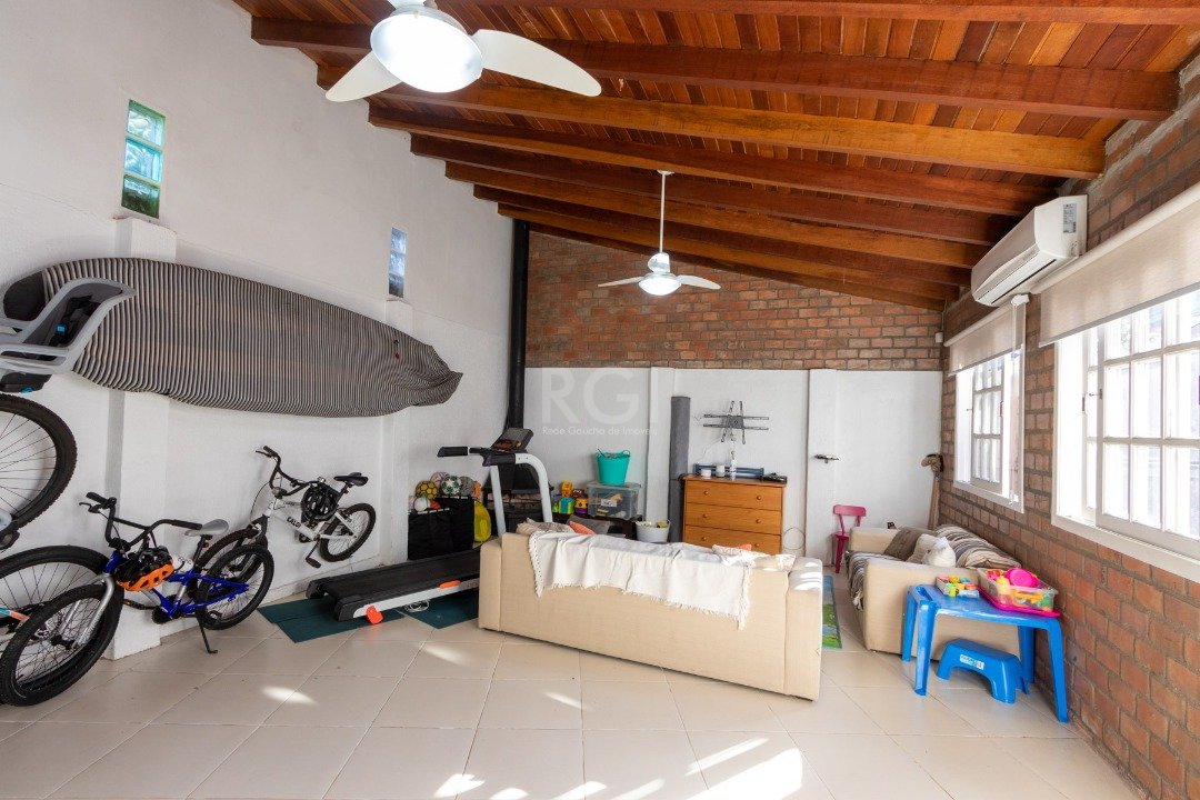 Casa à venda com 3 quartos, 250m² - Foto 47