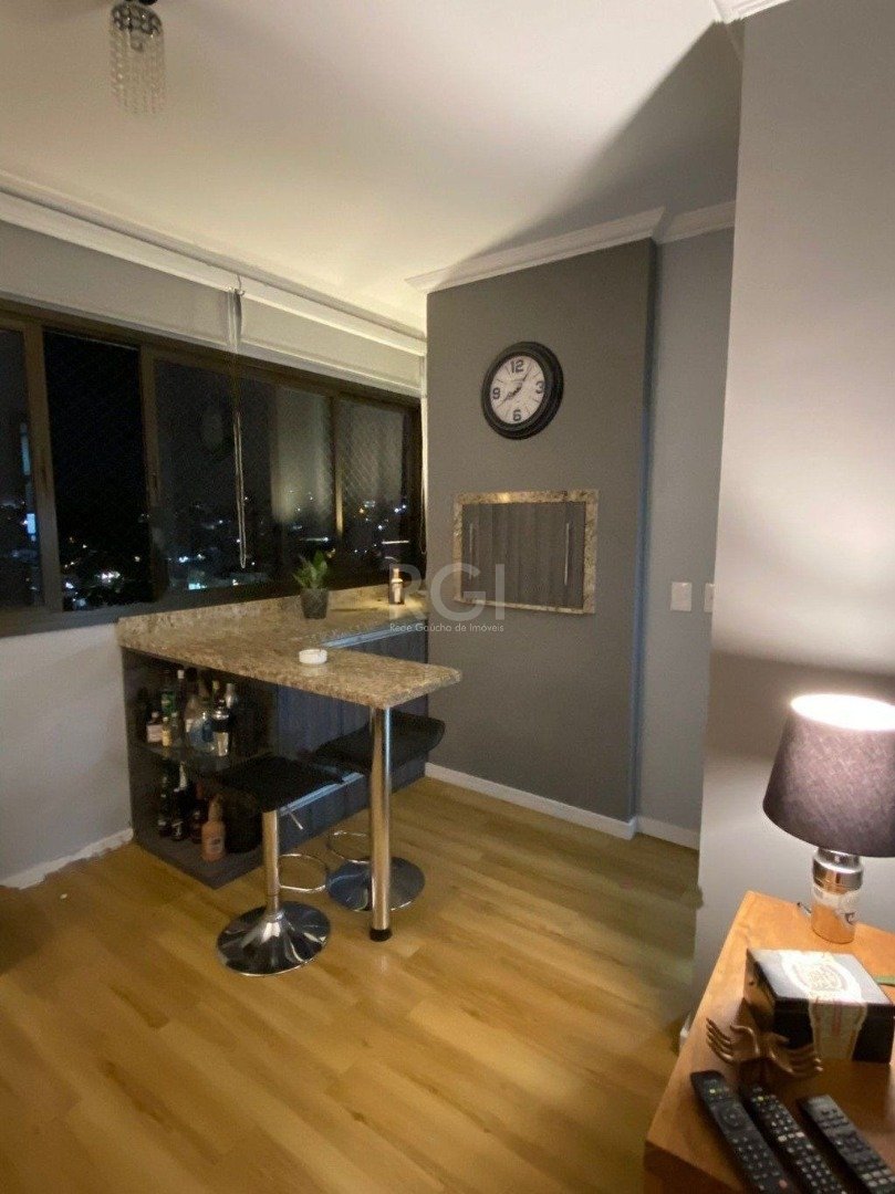 Apartamento à venda com 2 quartos, 75m² - Foto 10