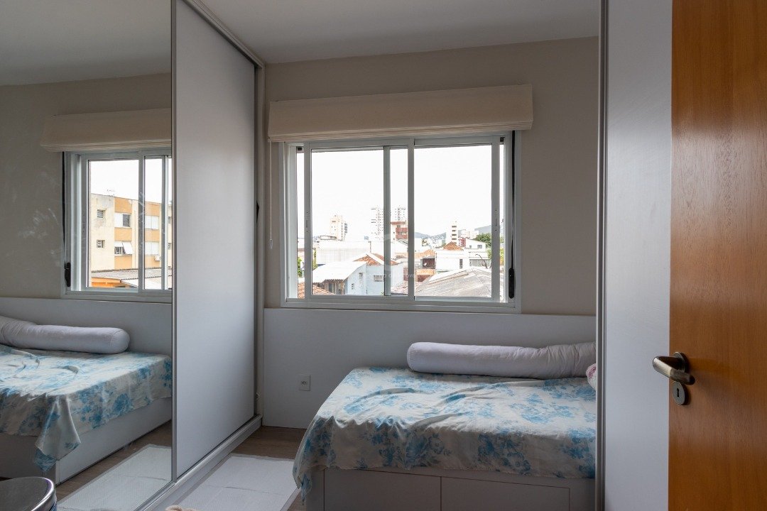 Apartamento à venda com 2 quartos, 61m² - Foto 15