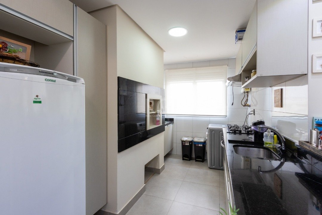 Apartamento à venda com 2 quartos, 61m² - Foto 22