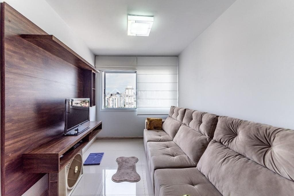 Apartamento com 74m², 3 dormitórios, 2 vagas no bairro Rio Branco em Porto Alegre para Comprar