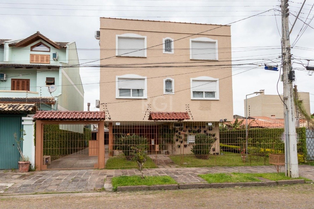 Apartamento com 74m², 2 dormitórios, 2 vagas no bairro Ipanema em Porto Alegre para Comprar