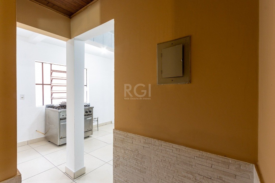 Casa para alugar com 3 quartos, 249m² - Foto 7