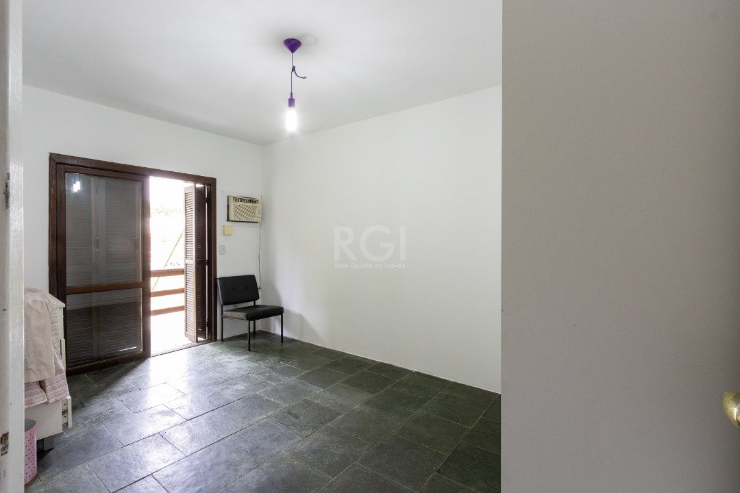 Casa para alugar com 3 quartos, 249m² - Foto 31