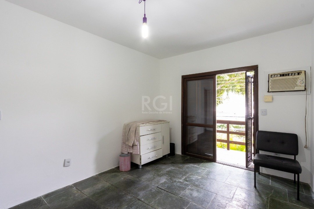 Casa para alugar com 3 quartos, 249m² - Foto 32