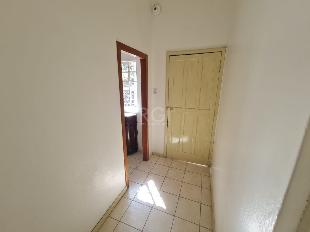 Casa à venda com 5 quartos, 300m² - Foto 44