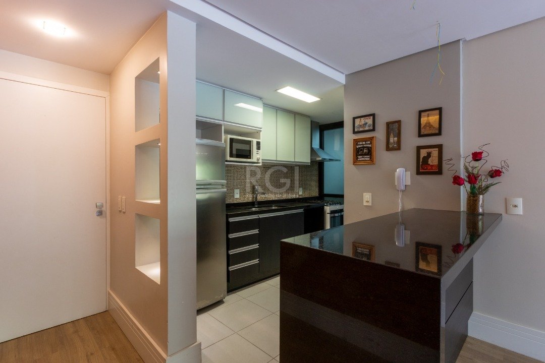 Apartamento à venda com 3 quartos, 96m² - Foto 9