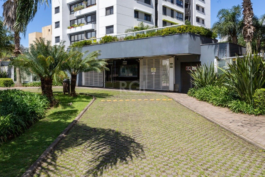 Apartamento à venda com 3 quartos, 96m² - Foto 2