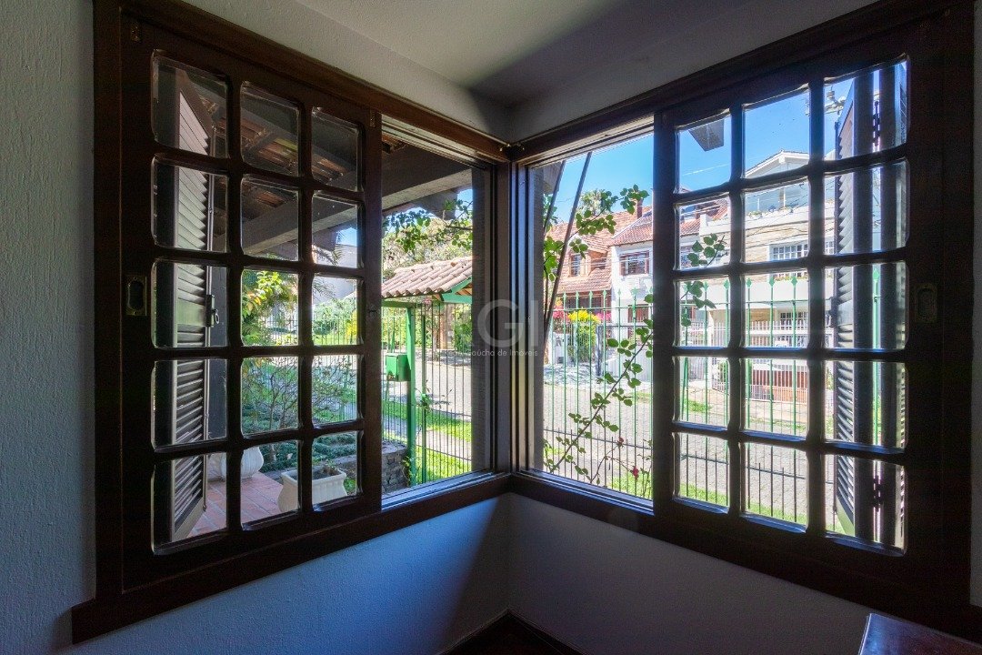 Casa para alugar com 4 quartos, 358m² - Foto 14