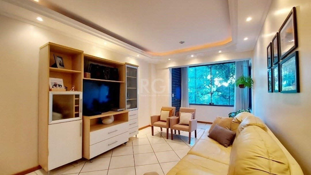 Apartamento à venda com 2 quartos, 70m² - Foto 13