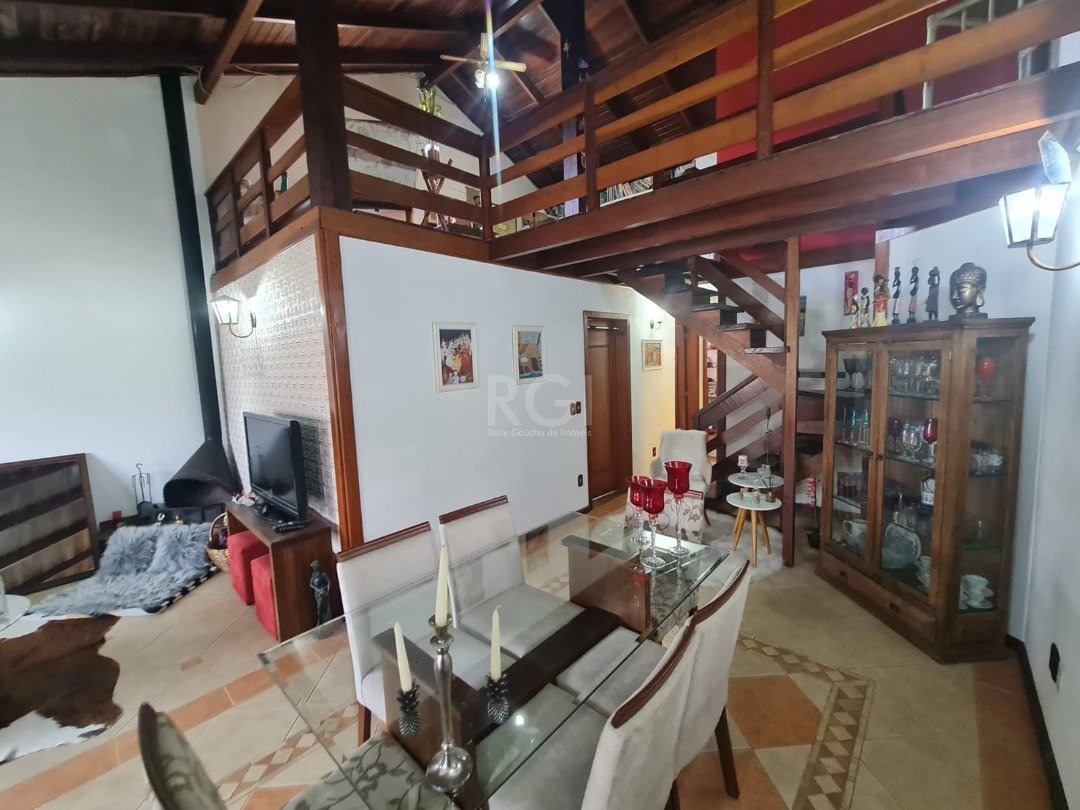 Casa à venda com 3 quartos, 178m² - Foto 4