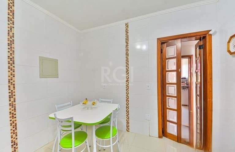 Casa à venda com 4 quartos, 180m² - Foto 13