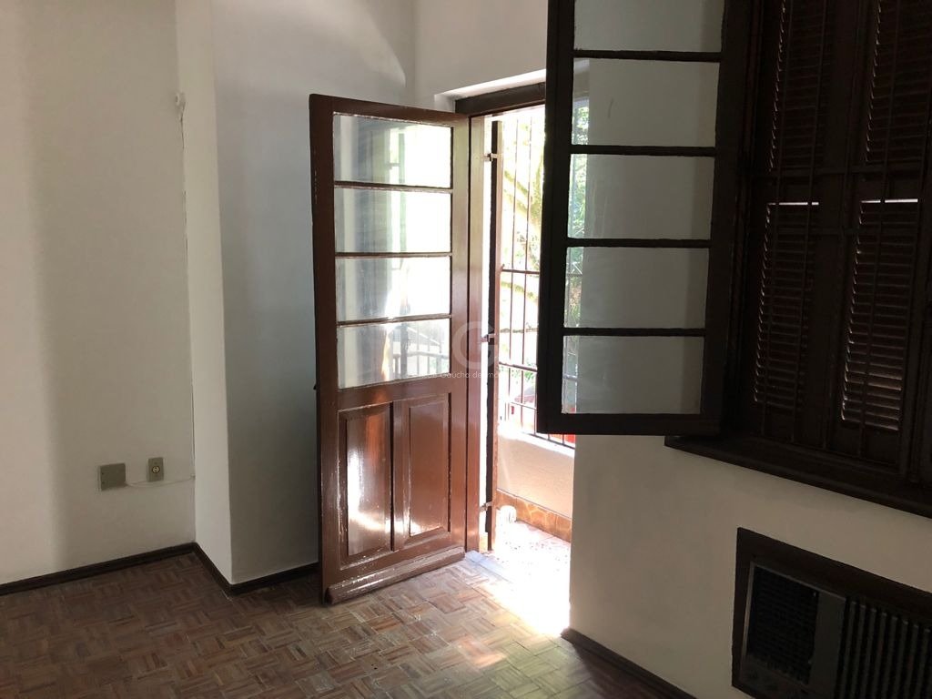 Casa à venda com 4 quartos, 144m² - Foto 13