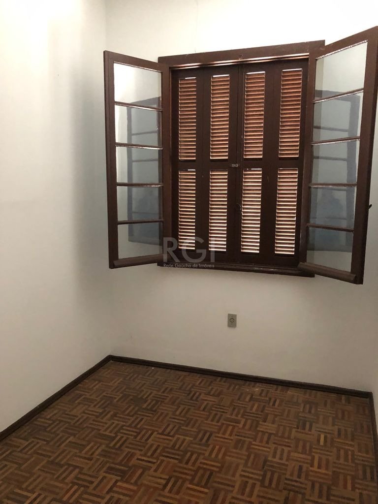 Casa à venda com 4 quartos, 144m² - Foto 14