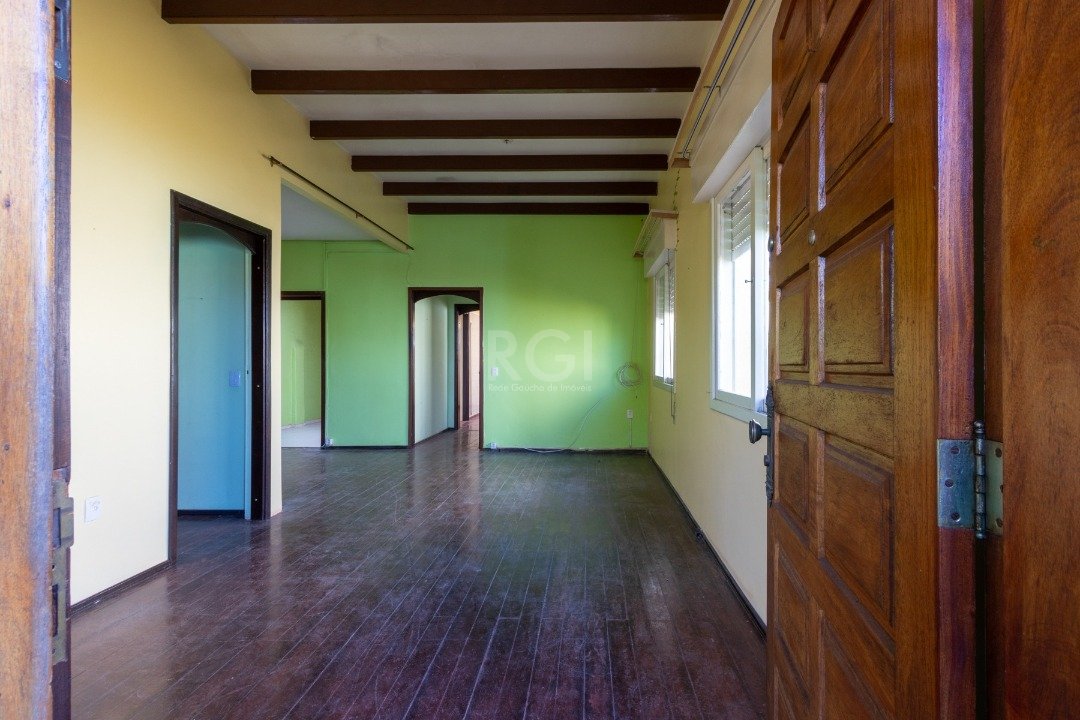 Casa à venda com 2 quartos, 120m² - Foto 3