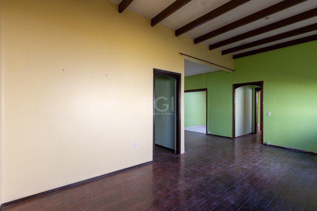 Casa à venda com 2 quartos, 120m² - Foto 5