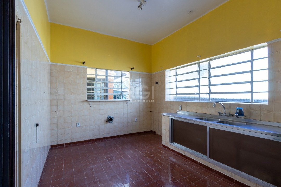 Casa à venda com 2 quartos, 120m² - Foto 14