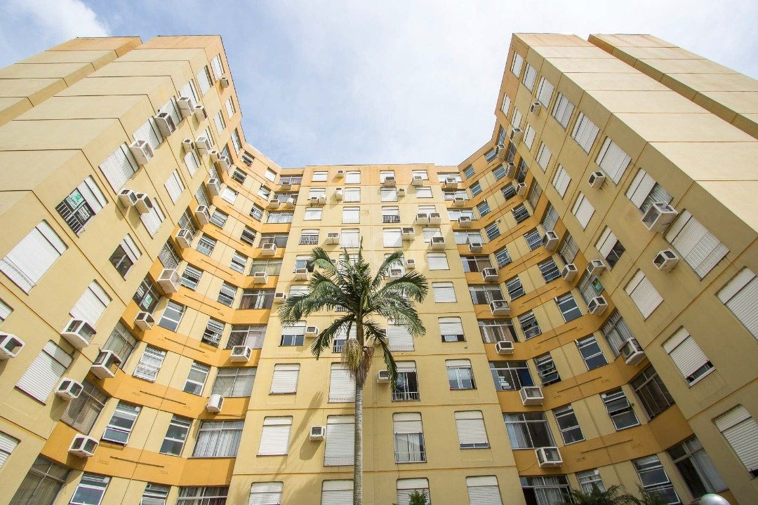 Apartamento com 60m², 2 dormitórios no bairro Cristal em Porto Alegre para Comprar