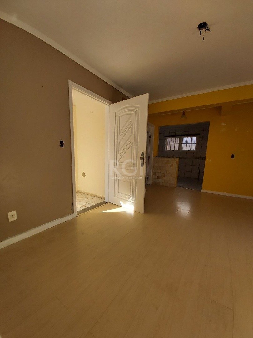 Casa de Condomínio à venda com 2 quartos, 72m² - Foto 2