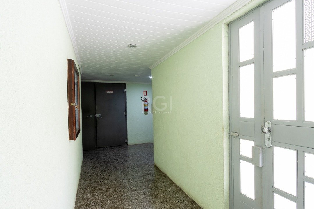 Apartamento à venda com 2 quartos, 59m² - Foto 3