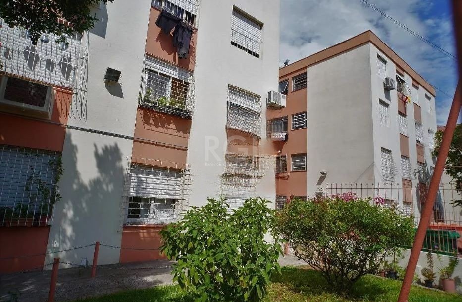 Apartamento com 30m², 1 dormitório no bairro Jardim Leopoldina em Porto Alegre para Comprar