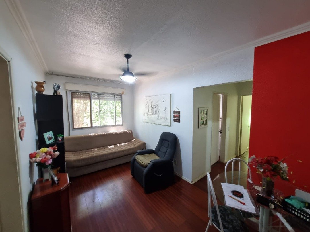 Apartamento com 48m², 2 dormitórios, 1 vaga no bairro Santa Tereza em Porto Alegre para Comprar
