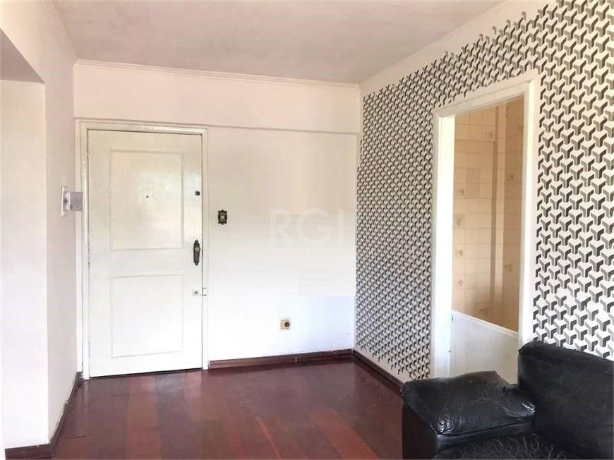Apartamento com 53m², 2 dormitórios no bairro Santana em Porto Alegre para Comprar